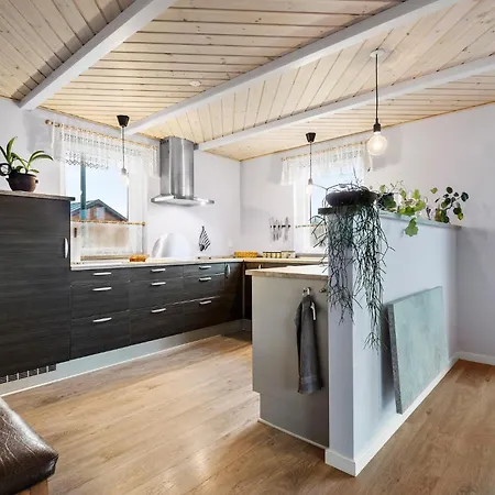 2 Bedroom Beautiful In Tatil Evi
