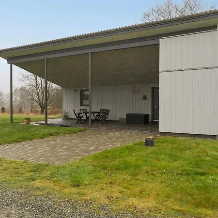 Сasa de vacaciones 2 Bedroom Beautiful In Hovborg