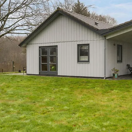 Semesterbostad 2 Bedroom Beautiful In *