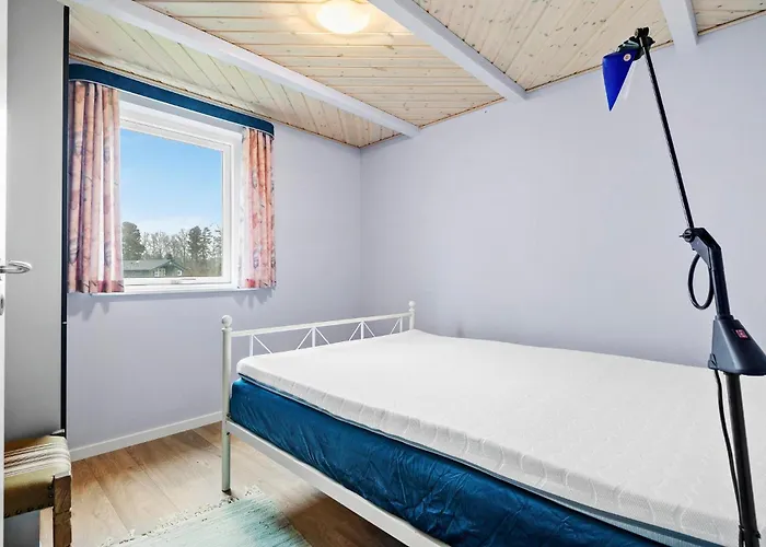 度假居 2 Bedroom Beautiful In *
