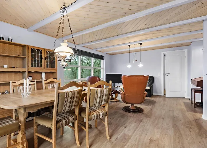 2 Bedroom Beautiful In 度假居 *